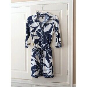 BCBG MAXAZRIA S blue cream palm leaf print belted drop waist dress size small